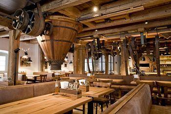 Kunstmuehle Hotel 3*